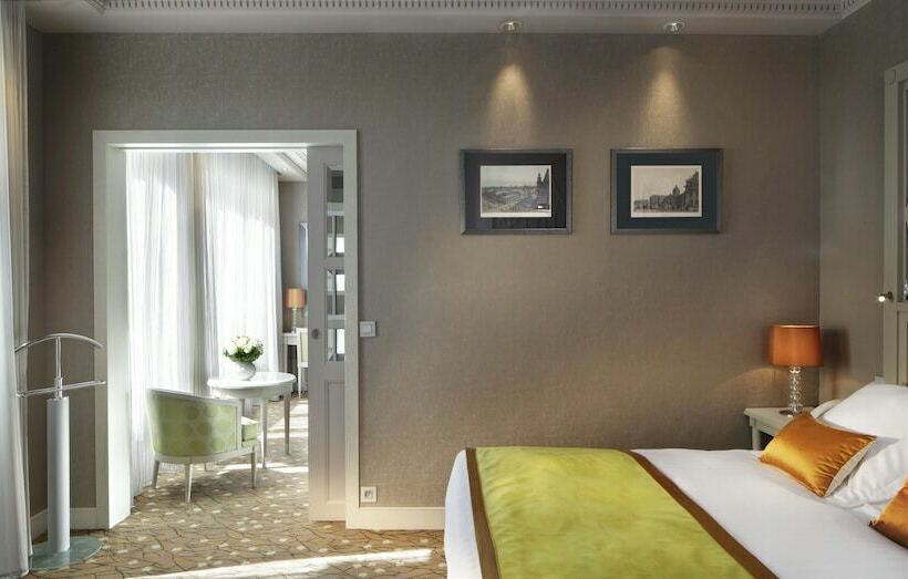 Junior Suite, Rochester Champs Elysees