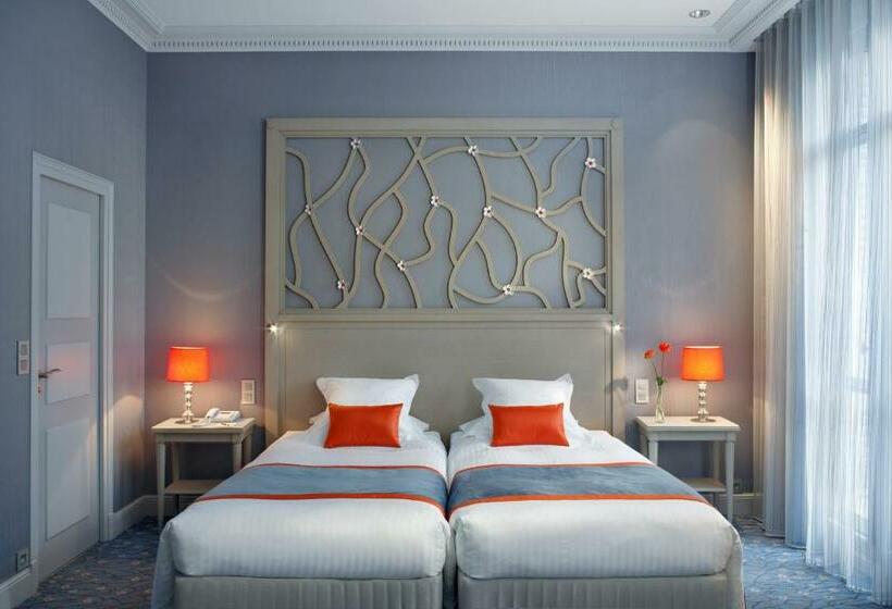 Prestige Room, Rochester Champs Elysees