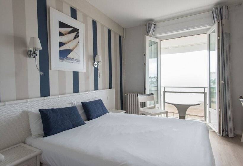 اتاق استاندارد با چشم‌انداز دریا, Hôtel The Originals Miramar, Royan Pontaillac