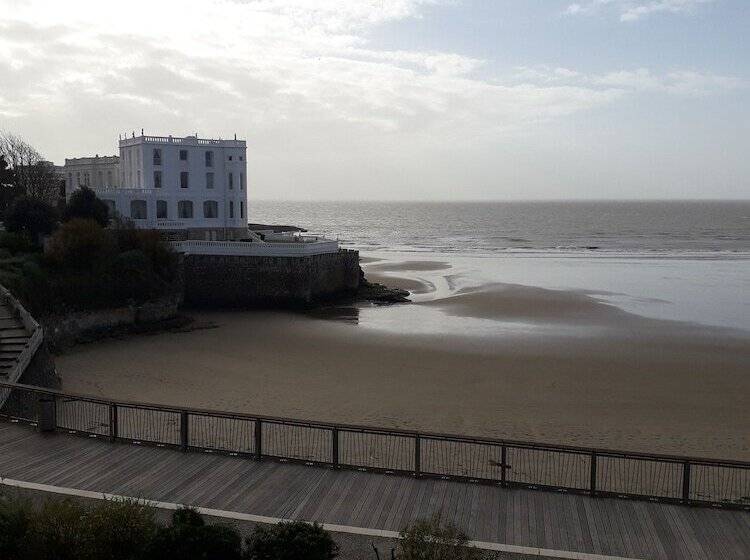 Triple Room Sea View, The Originals Boutique, Hôtel Miramar, Royan