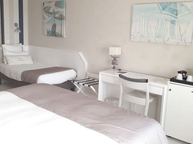 اتاق سه نفره سوپریور با چشم‌انداز دریا, Hôtel The Originals Miramar, Royan Pontaillac