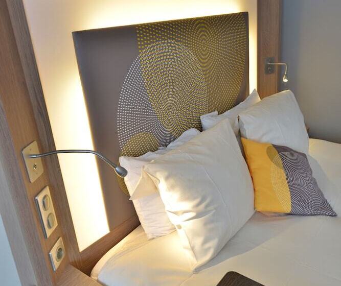 Classic Szoba, Novotel Clermont Ferrand