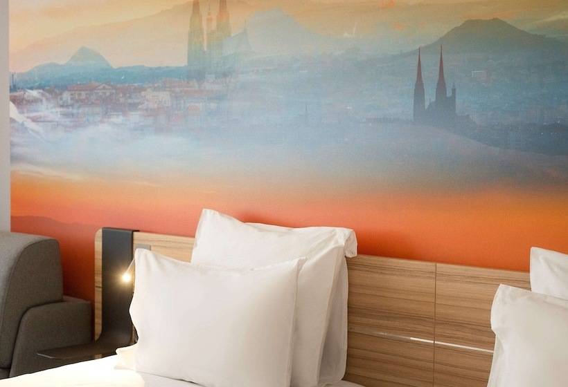 Superior Szoba, Novotel Clermont Ferrand