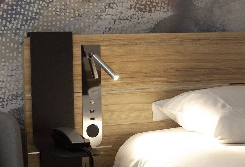 Superior Szoba, Novotel Clermont Ferrand