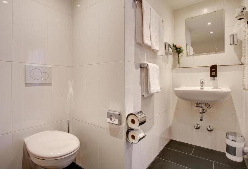 Standard Single Room Shared Bathroom, Boutique 003 Koln Am Dom