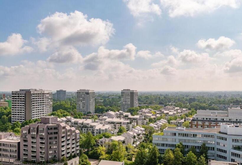 חדר סופריור עם מיטת קינג, Four Points By Sheraton Munich Arabellapark