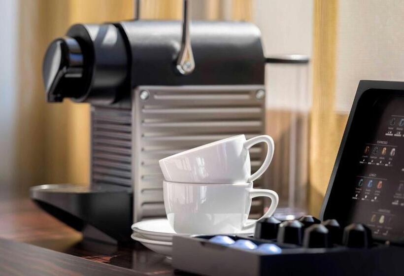 חדר סופריור, Four Points By Sheraton Munich Arabellapark