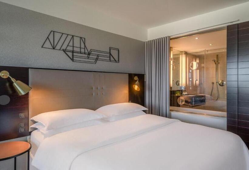 חדר פרמיום, Four Points By Sheraton Munich Arabellapark