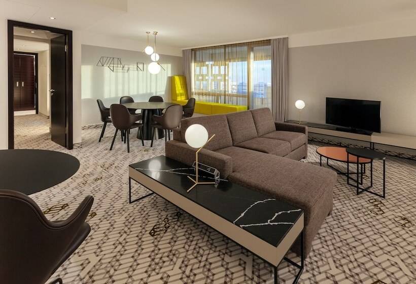 סוויטת דלוקס 2 חדרים, Four Points By Sheraton Munich Arabellapark