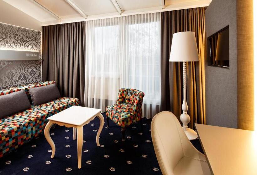سوییت خانوادگی, B&b Hotel Dresden City Süd