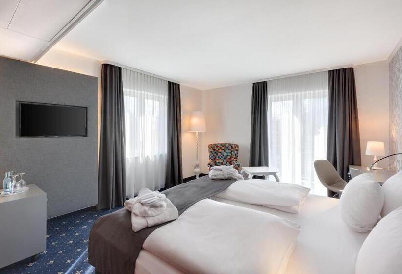 اتاق اجرایی با تخت بزرگ, B&b Hotel Dresden City Süd