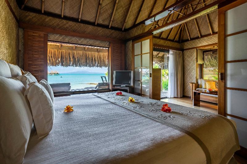 بانگلوی استاندارد با چشم‌انداز دریا, Intercontinental Bora Bora Le Moana Resort, An Ihg