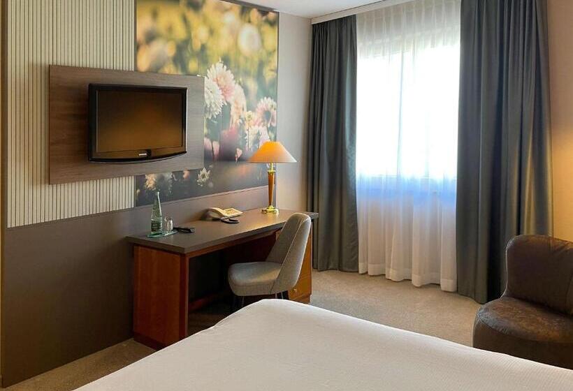 اتاق استاندارد یک تخته با تخت دونفره بزرگ, Mercure Hotel Gera City