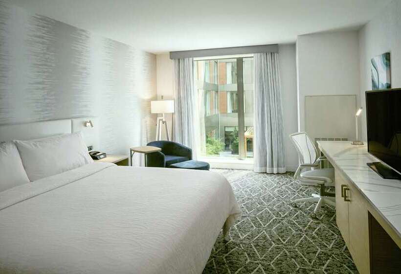 Стандартный Номер Кровать Кинг, Brunfels Hotel, In The Unbound Collection By Hyatt