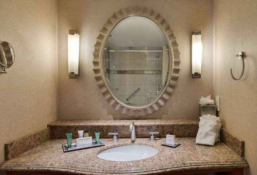 Стандартный Номер Кровать Кинг, Brunfels Hotel, In The Unbound Collection By Hyatt