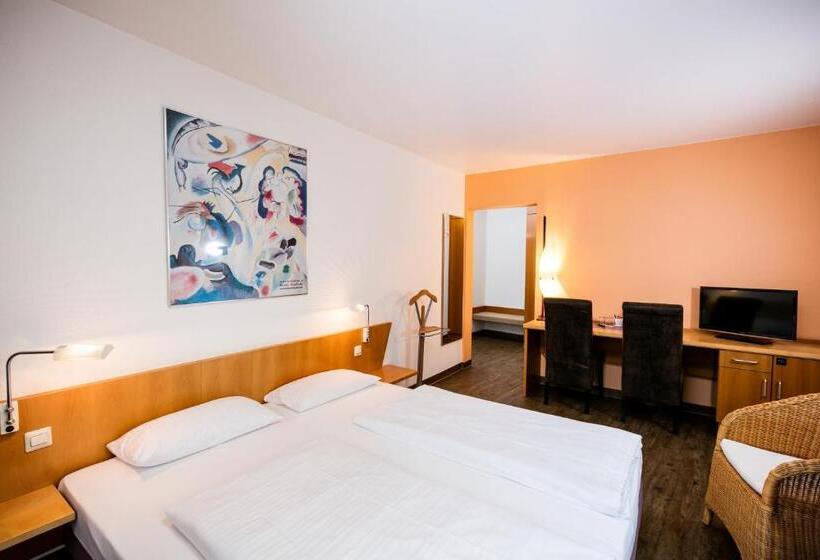 اتاق استاندارد یک نفره, Hogh Hotel Heilbronn