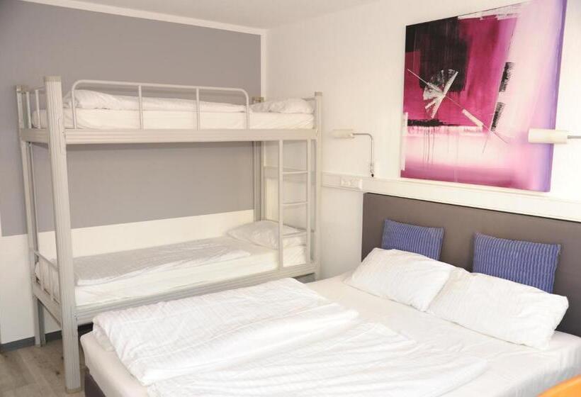 اتاق استاندارد سه نفره, Hogh Hotel Heilbronn