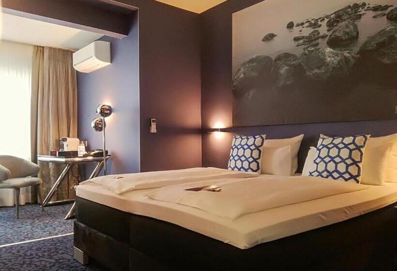 سوییت جونیور, Top Hotel Krämer