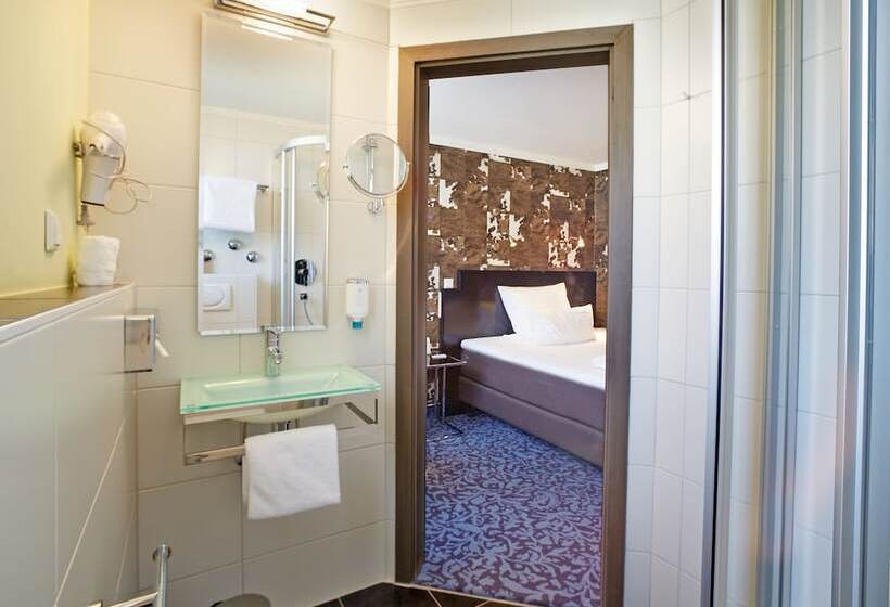 اتاق راحتی یک تخته, Top Hotel Krämer