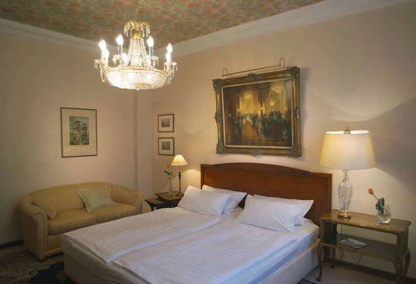 اتاق راحتی, Top Hotel Krämer