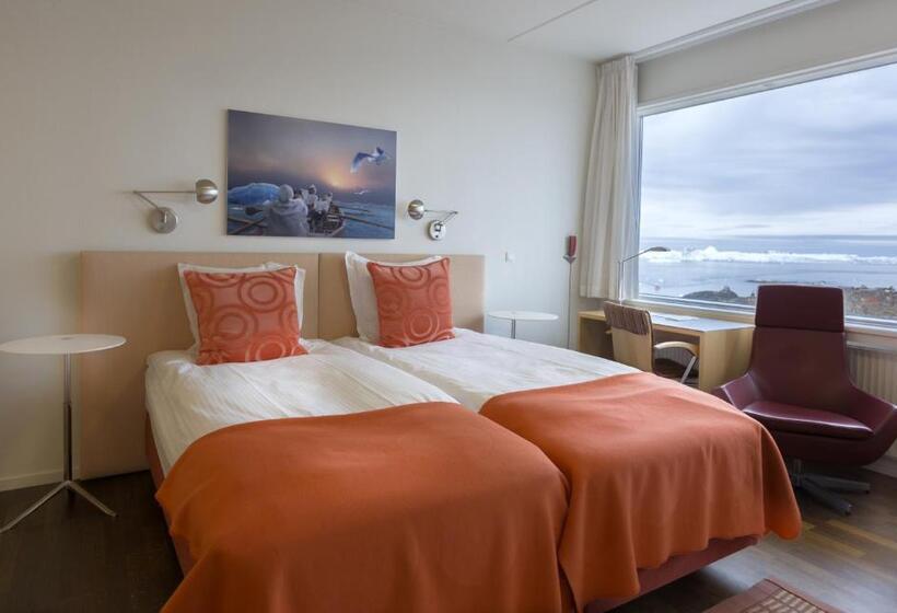 Deluxe Room, Arctic