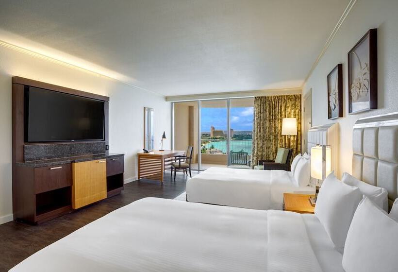 Chambre Club, Hyatt Regency Guam