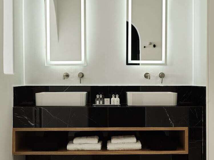 2 Bedrooms Suite Sea View, Kouros Hotel & Suites