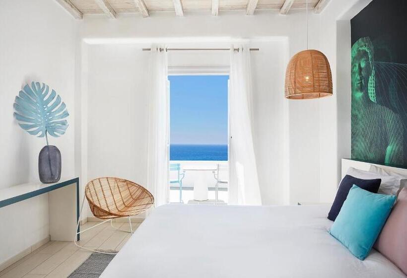 اتاق پرمیوم با چشم‌انداز دریا, Kouros  And Suites