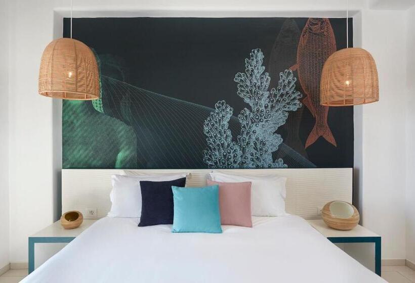 سوییت سوپریور با چشم‌انداز دریا, Kouros Hotel & Suites