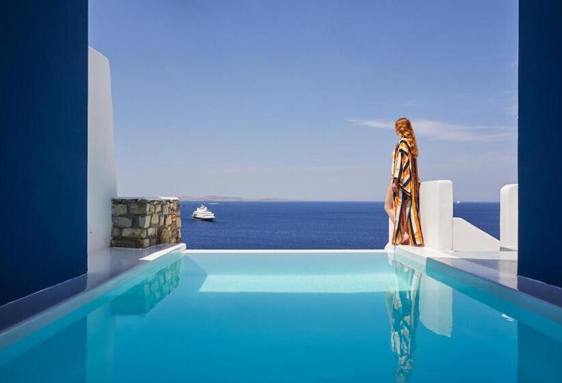 سوییت با چشم‌انداز دریا, Kouros Hotel & Suites