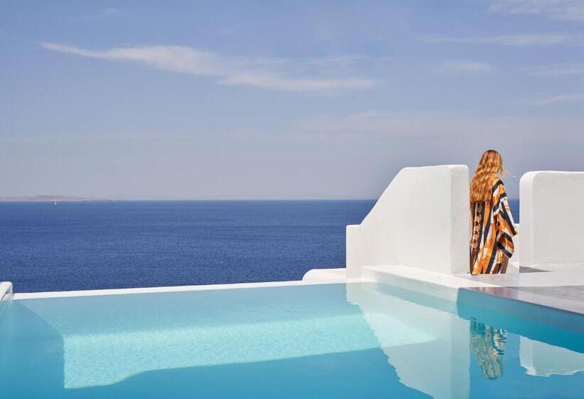 سوییت با چشم‌انداز دریا, Kouros Hotel & Suites