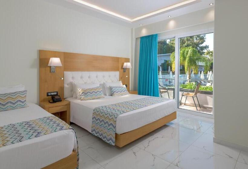 Standard Triple Room, Oceanis Park