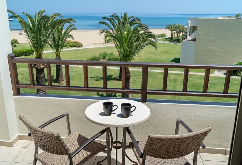 بانگلوی استاندارد با چشم‌انداز دریا, Pilot Beach Resort