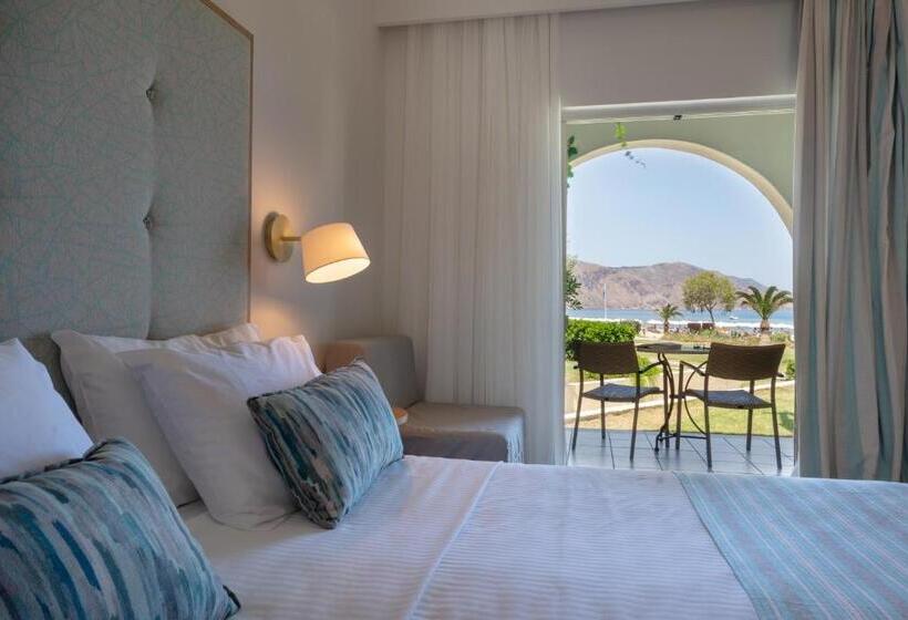 بانگلوی استاندارد با چشم‌انداز دریا, Pilot Beach Resort