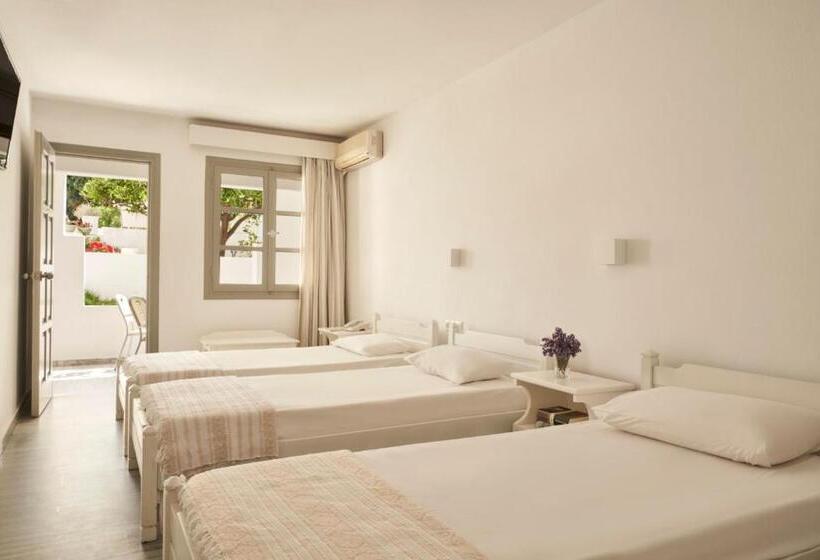 اتاق راحتی سه تخته, Polos Hotel Paros