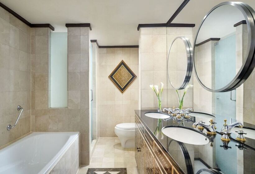 سوئیت پرزیدنت, Ciputra Semarang Managed By Swiss Belhotel International