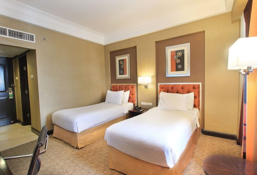 Deluxe Room, Ciputra Semarang Managed By Swiss Belhotel International