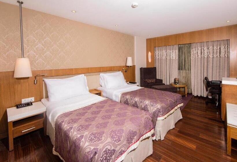 اتاق لوکس, Bawa International