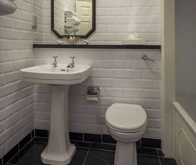 اتاق استاندارد یک نفره, Imperial Hotel Cork City