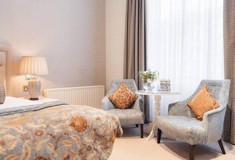 اتاق پریمیوم سه تخته, Imperial Hotel Cork City