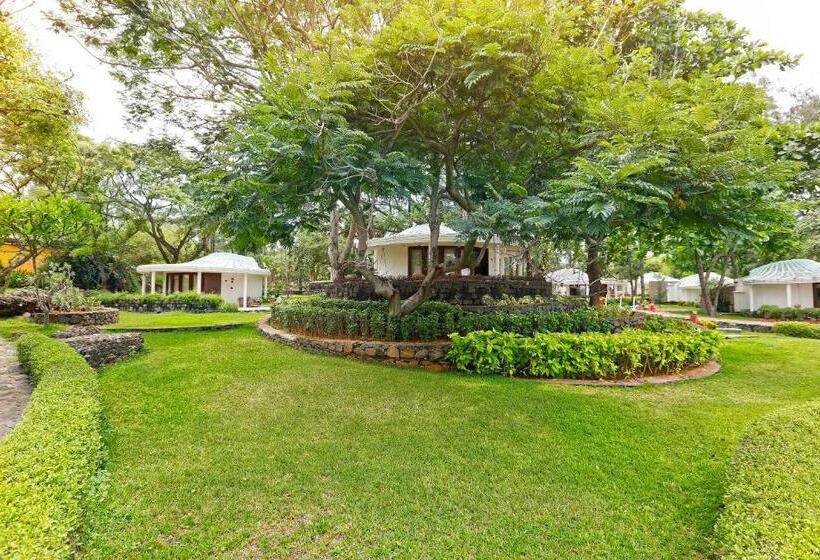 带花园景观高级房间, Taj Fisherman’s Cove Resort & Spa, Chennai