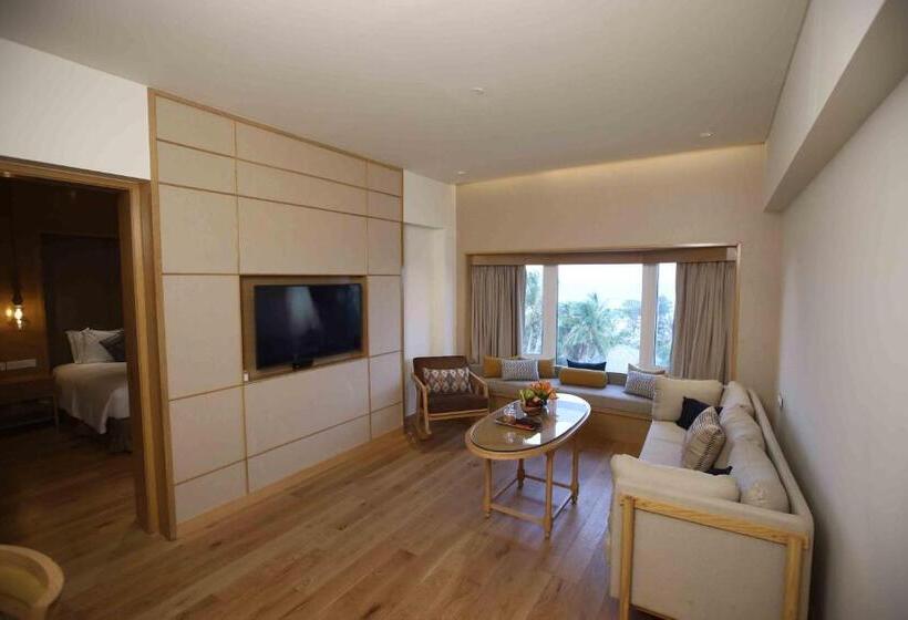 带大床的复式套间, Taj Fisherman’s Cove Resort & Spa, Chennai