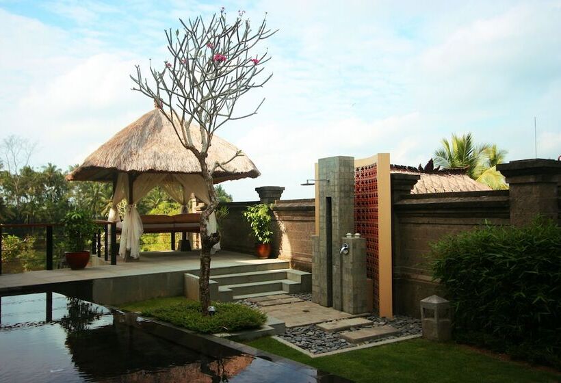 Вилла 3 Спальни с Бассейном, Kamandalu Ubud Resort