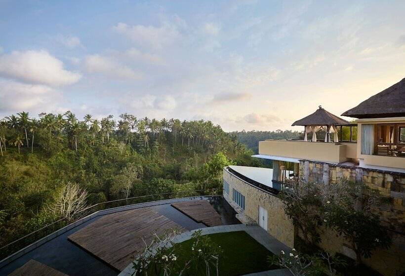 Вилла 3 Спальни с Бассейном, Kamandalu Ubud Resort