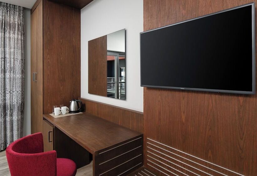 اتاق استاندارد با تخت دوبل, Crowne Plaza   Dar Es Salaam, An Ihg