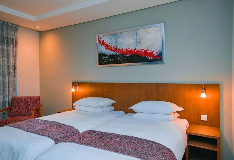 اتاق استاندارد با تخت دوبل, Crowne Plaza   Dar Es Salaam, An Ihg