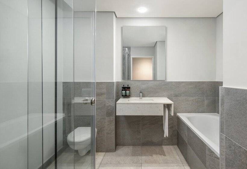 اتاق استاندارد, Crowne Plaza   Dar Es Salaam, An Ihg