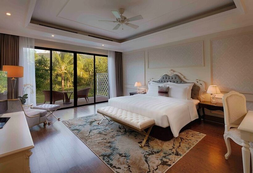 ویلای 2 خوابه, Nha Trang Marriott Resort & Spa, Hon Tre Island