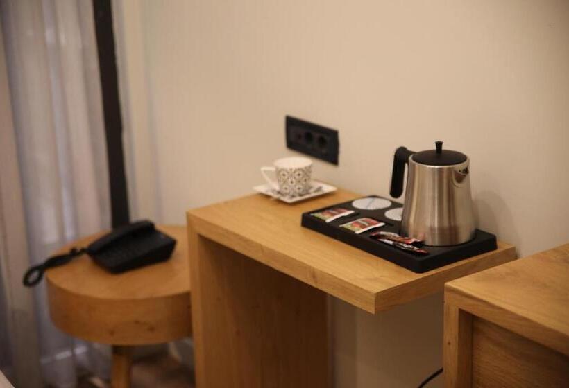 اتاق اکونومی یک تخته, Roomers Nisantasi