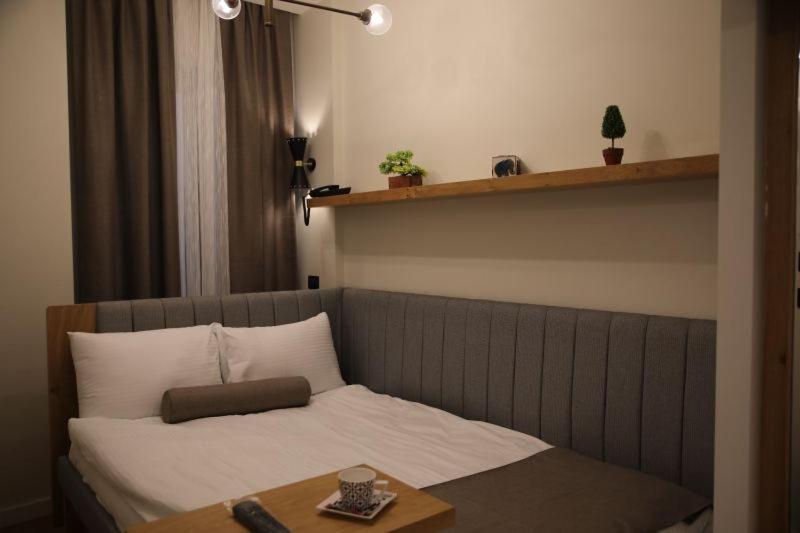 اتاق اکونومی, Roomers Nisantasi